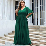 Vestido de Festa Plus Size Decote V Cecília