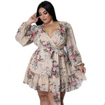 Vestido Curto Plus Size Florido Sierra