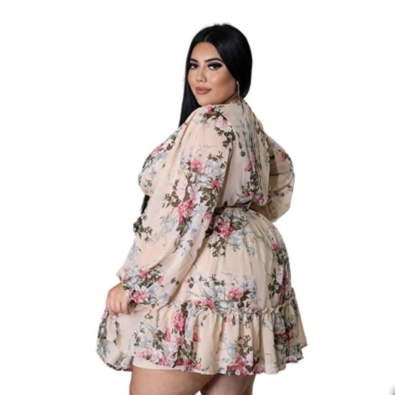 Vestido Curto Plus Size Florido Sierra