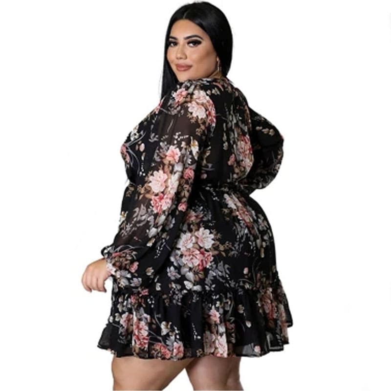 Vestido Curto Plus Size Florido Sierra