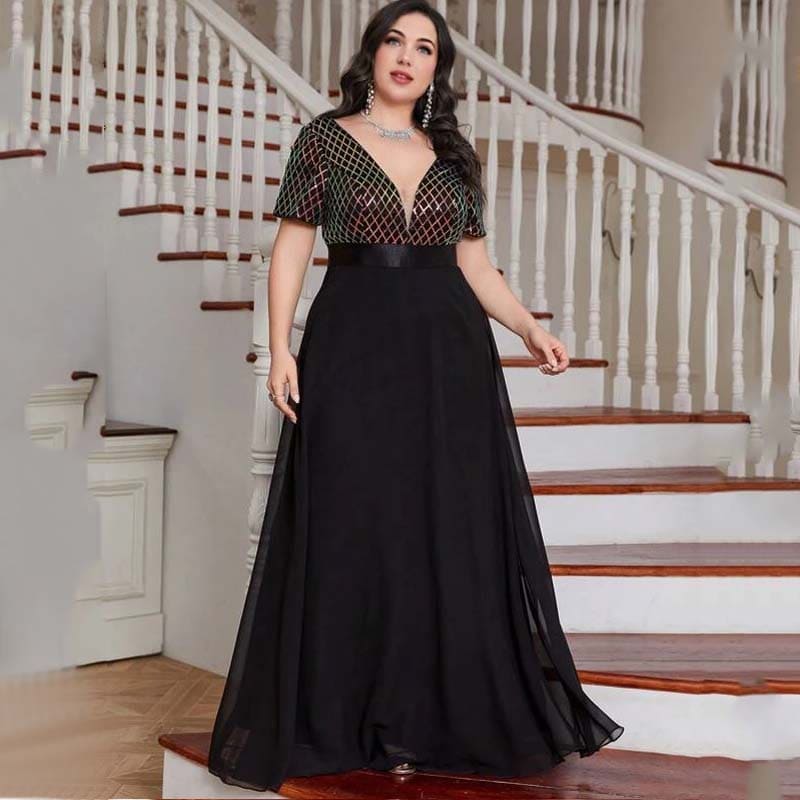 Vestido de Festa Plus Size Decote Profundo Malu