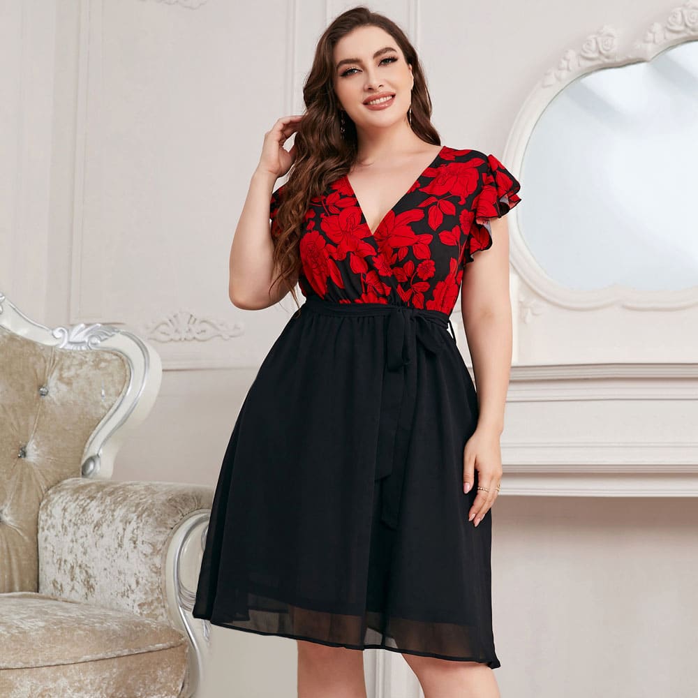 Vestido Midi Plus Size Flores Saionara