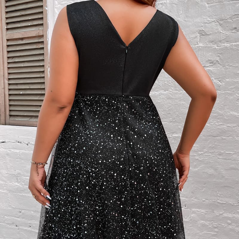 Vestido Plus Size Curto De Festa Avni